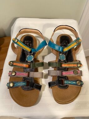 L'Artiste by Spring Step Multicolor Strappy Sandals
